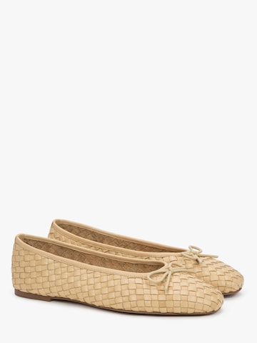 Ballerina '029' di Estro in beige