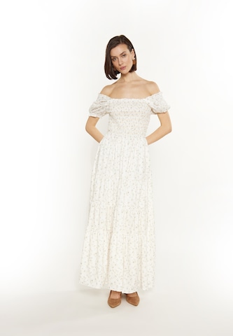 Usha Φόρεμα σε λευκό
