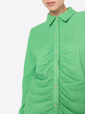 NÜMPH Blouse 'GATHER' in Groen