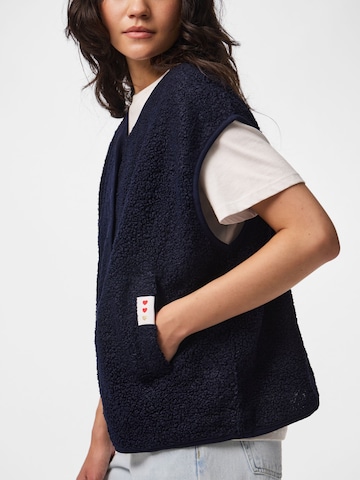 Gilet 'PCKATTY' PIECES en bleu