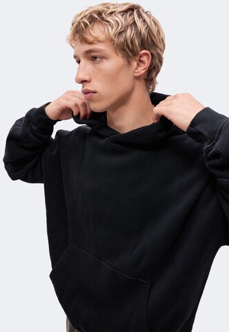 Sweat-shirt 'ESSENTIAL POPOVER 2.0' Abercrombie & Fitch en noir