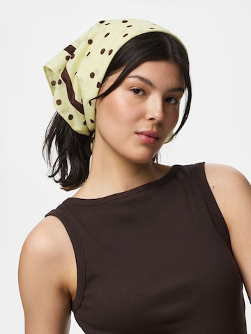 PIECES Scarf in Yellow