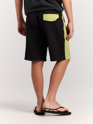 PROTEST Badeshorts 'PRTGarrix JR'‌ in Grün