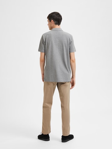 SELECTED HOMME T-shirt 'Dante' i grå