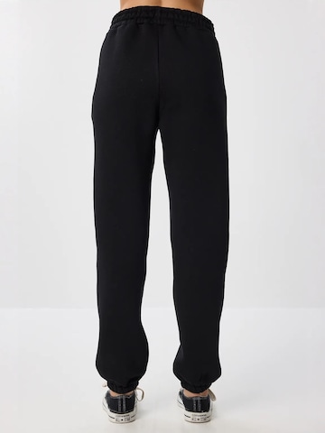 Happiness İstanbul Joggingpak in Zwart