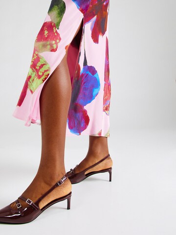 Rochie de vară de la TOPSHOP pe roz