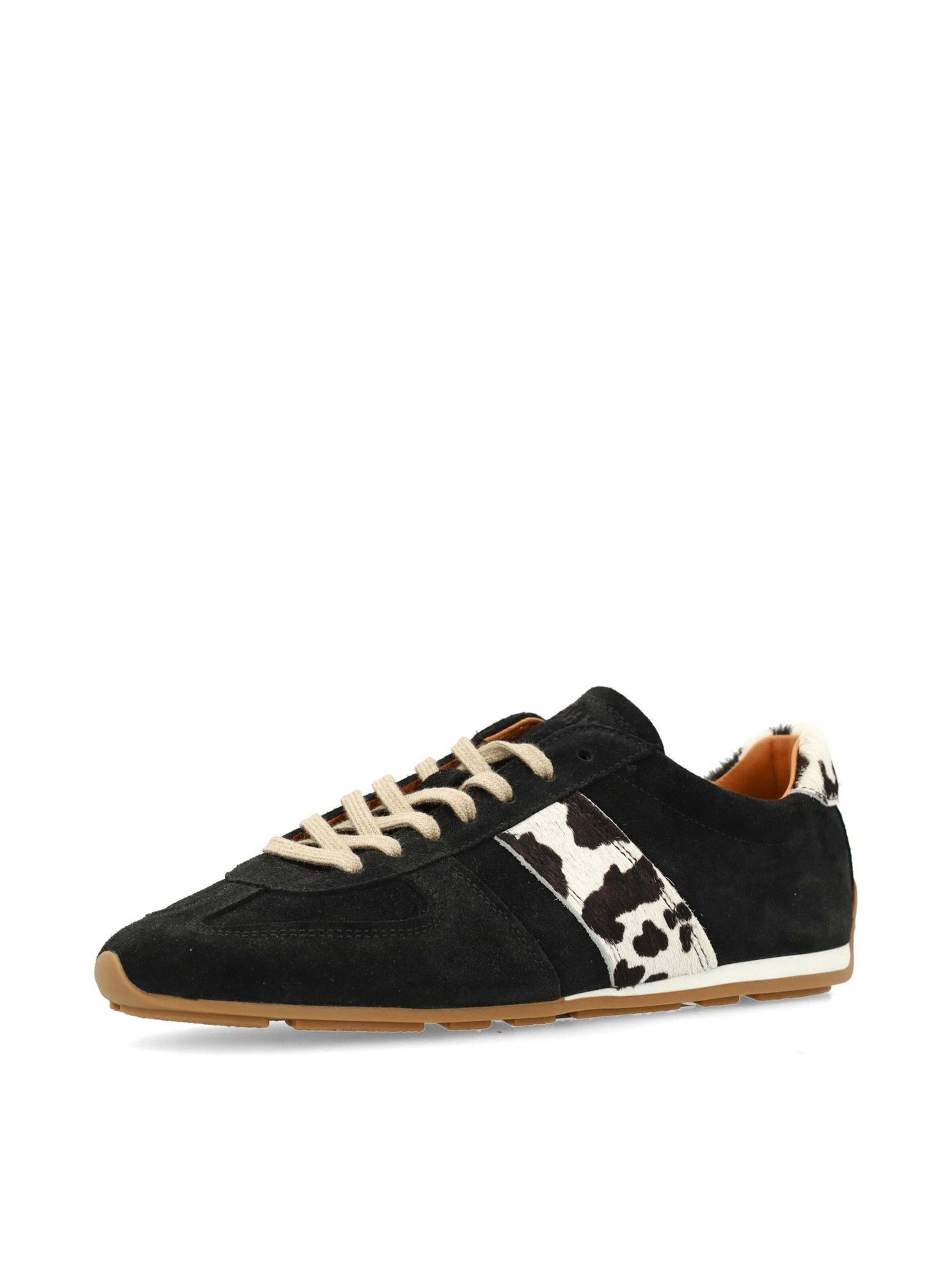 MANFIELD Sneakers laag in Zwart: voorkant