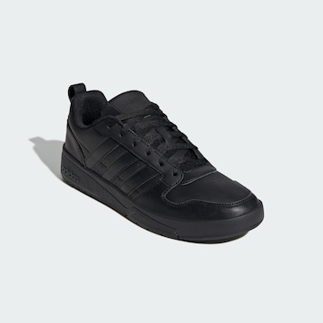 Sneaker bassa 'Courtwave' di ADIDAS SPORTSWEAR in nero
