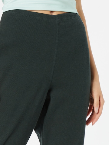 PUMA Tapered Workout Pants 'Exhale' in Green