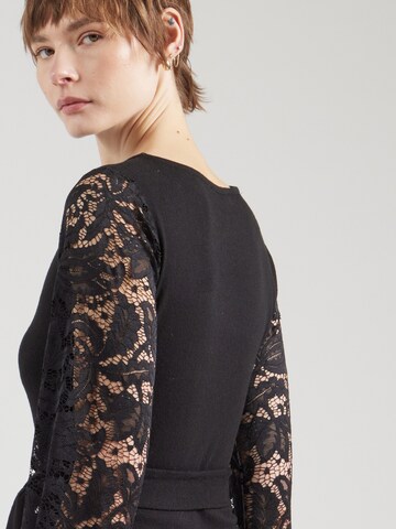 Robe 'Maresa' ABOUT YOU en noir