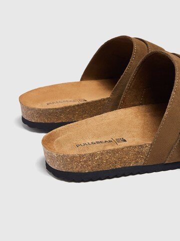 Pull&Bear Clogs in Braun