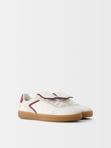 Baskets basses Bershka en blanc