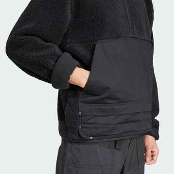 Pullover 'Premium Essentials' di ADIDAS ORIGINALS in nero