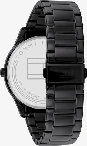 Ceas analogic de la TOMMY HILFIGER pe negru