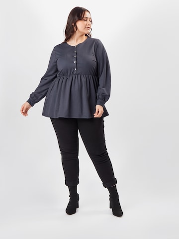 ABOUT YOU Curvy Bluse 'Ronja' in Grau