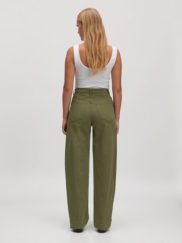 EDITED Regular Jeans 'Theodora' in Groen