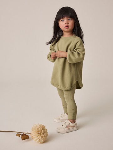 Set di Next in verde: frontale