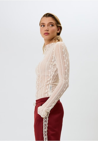 T-shirt 'Zahara Lace' OH APRIL en blanc
