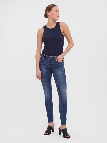VERO MODA Skinny Jeans 'LYDIA' in Blauw
