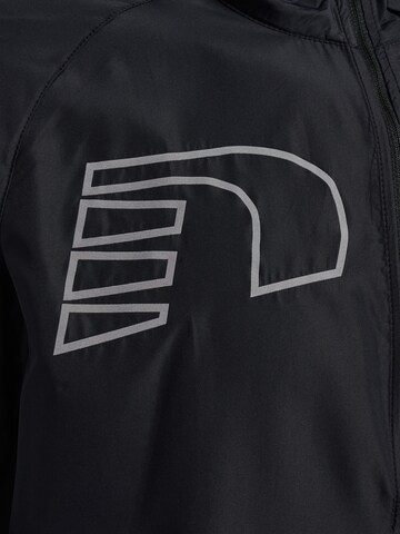 Newline Sportjacke in Schwarz