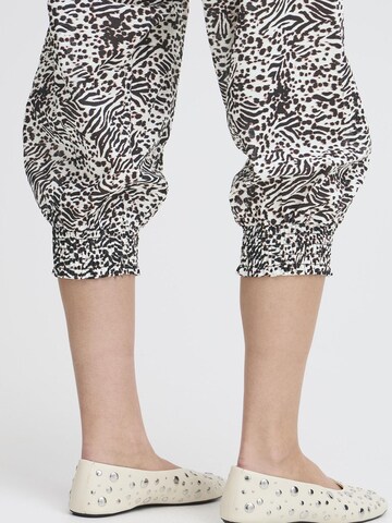 PULZ Jeans - Tapered Calças harem 'PZJill' em castanho