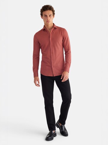 Vercate Slim fit Poslovna srajca 'No. 19' | rdeča barva