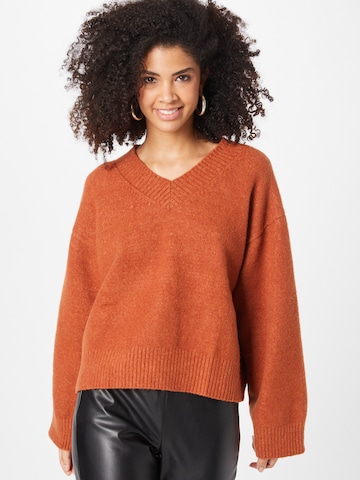 WEEKDAY Sweater 'Ergo' in Brown: front