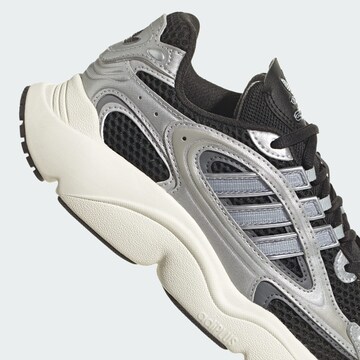ADIDAS ORIGINALS Sneakers 'Ozmillen' in Grijs