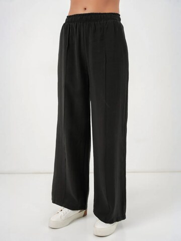 Bigdart Wide leg Pants 'Hose' in Black