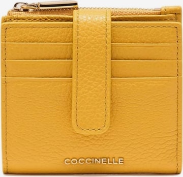 Coccinelle Portemonnee 'COCCINELLE METALLIC 2' in Geel: voorkant