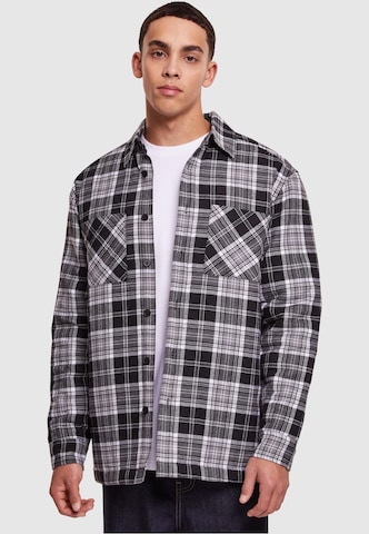 Coupe regular Chemise Urban Classics en noir : devant