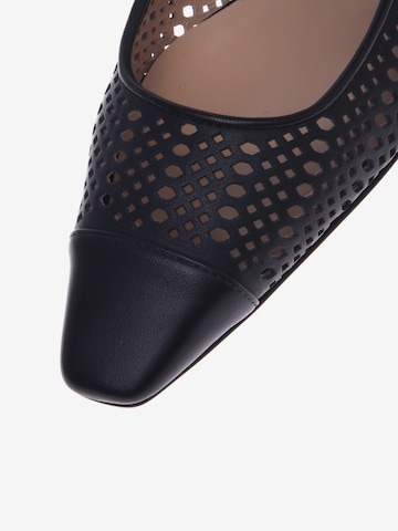 Baldinini Ballet Flats in Black