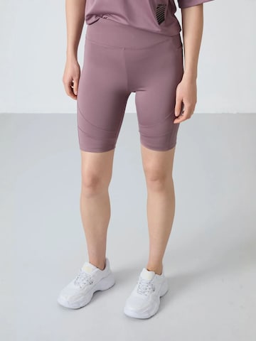 Tommy Life - Tapered Leggings 'Gamaschen' em roxo