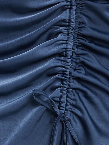 Chancery Sukienka koktajlowa 'WISTERIA' w kolorze niebieski