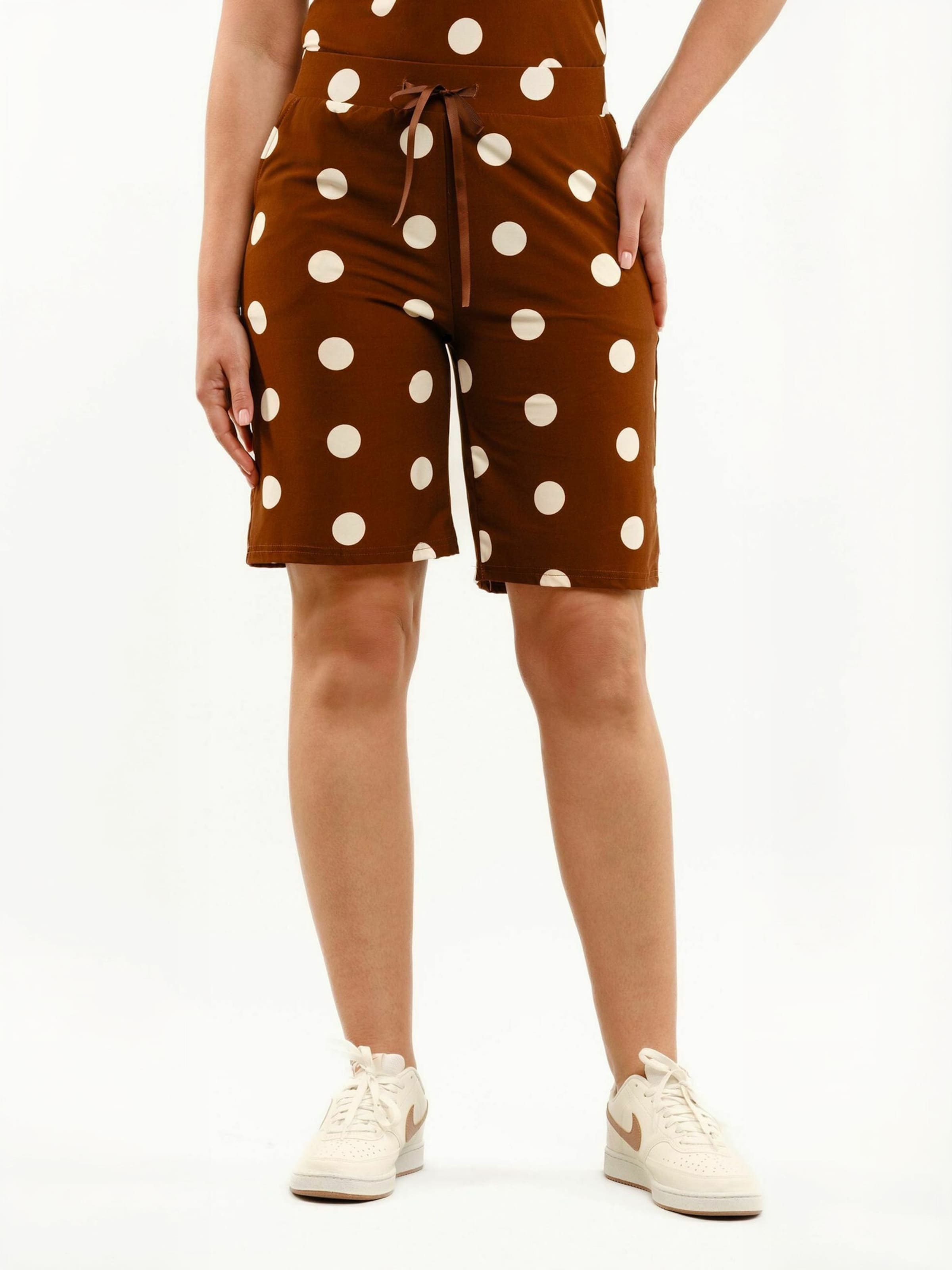 Regular Pantalon ' ALMA ' Liberte Essentiel en marron : devant
