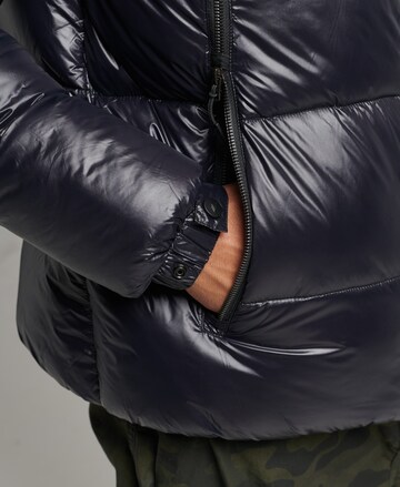 Veste d’hiver 'Mountain Alpine ' Superdry en noir