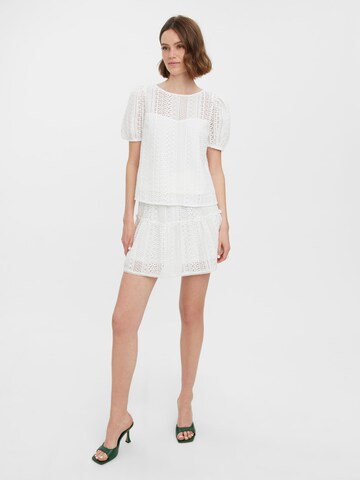 Chemisier 'Honey' VERO MODA en blanc