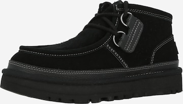 UGG Μπότες με κορδόνια 'Hayden Moc' σε μαύρο: μπροστά