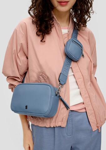 s.Oliver Crossbody Bag in Blue: front