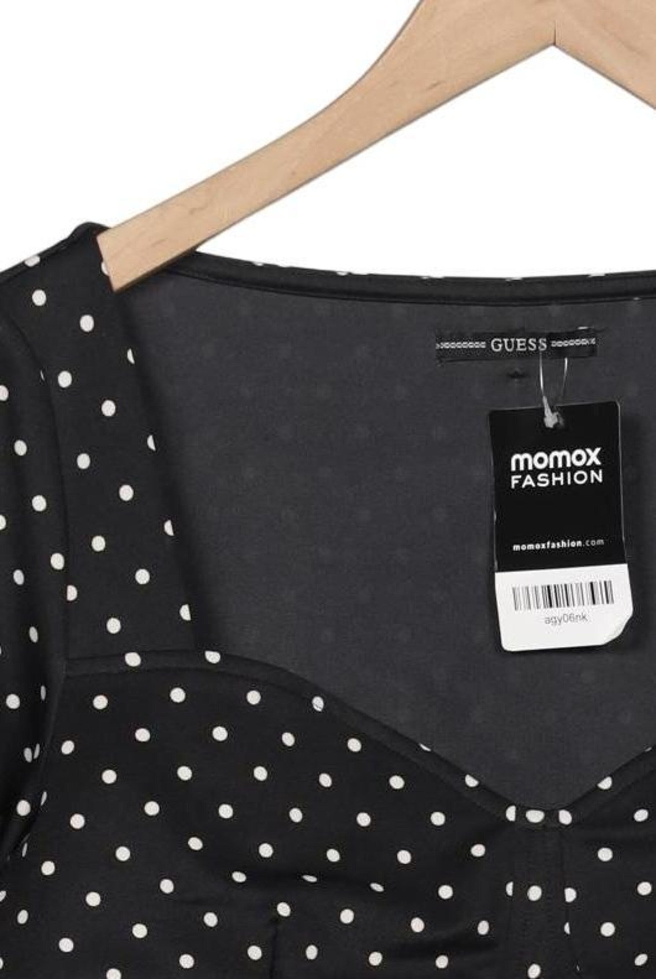 GUESS Langarmshirt L in Schwarz