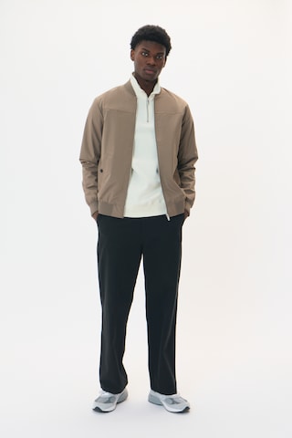 Matinique Tussenjas 'Clay' in Beige