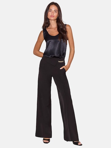 Wide leg Pantaloni di Lipsy in nero: frontale