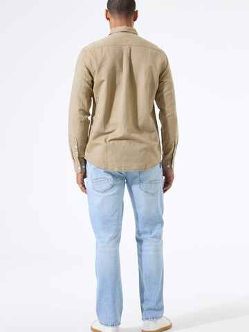 Regular fit Camicia di GARCIA in marrone