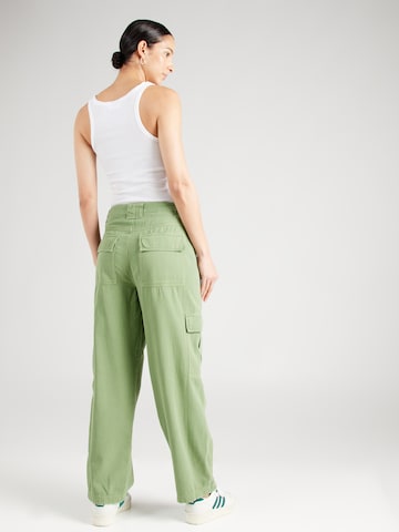 BILLABONG Loose fit Cargo trousers in Green