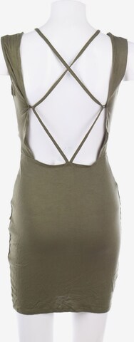 ASOS DESIGN Dress in S in Green: front