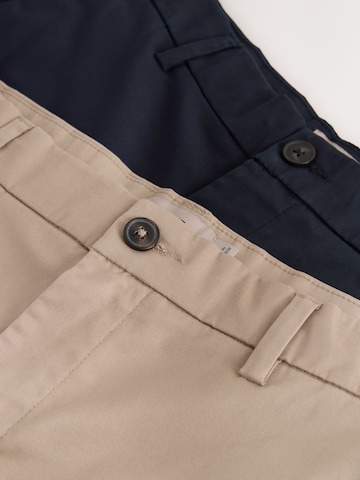 Next Skinny Fit Панталон Chino в бежово