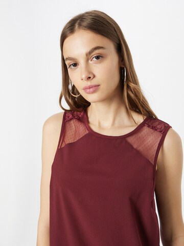 ABOUT YOU Shirt 'Sastra' in Rood