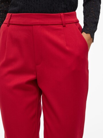 VILA - Tapered Pantalón plisado 'VIVarone' en rojo