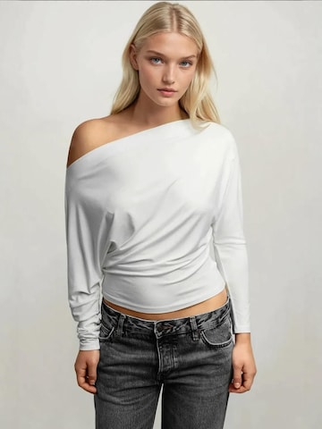 T-shirt Hiccup en blanc : devant
