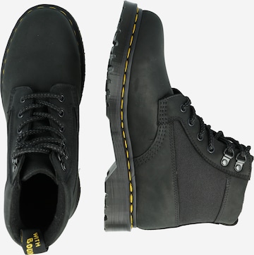 Dr. Martens Boots med snörning i svart